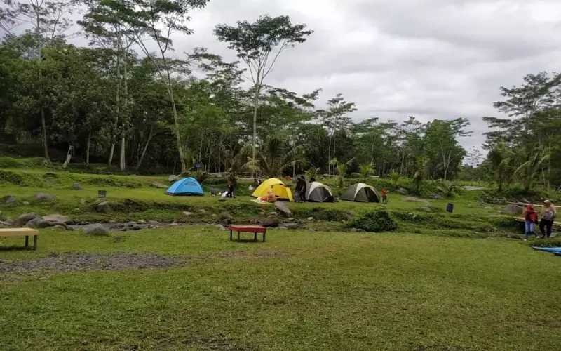 Tenda perkemahan Ledok Sambi Yogyakarta