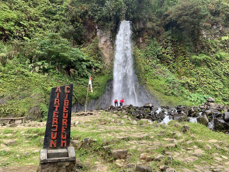 air terjun cibereum