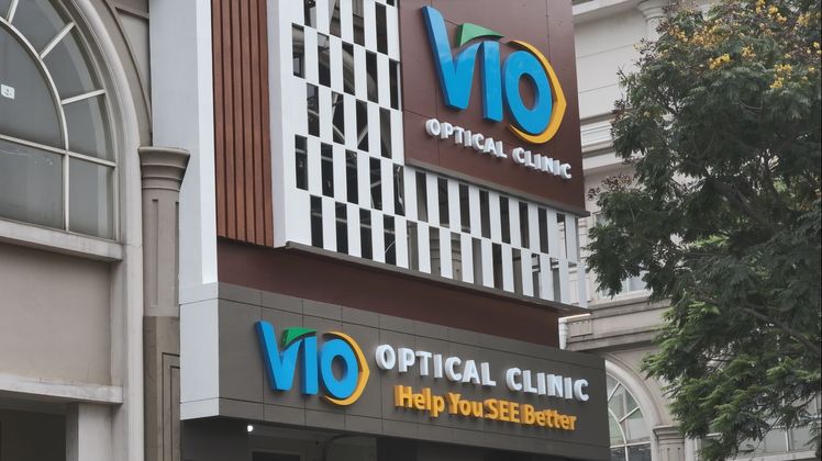 inovasi vio optical clinic untuk penglihatan lebih baik
